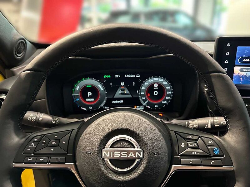 Nissan Juke TEKNA1.6 HYBRID 143PS 4AMT 360° Rundumsicht  Sitzheizung-vorne 19' LM-Felgen