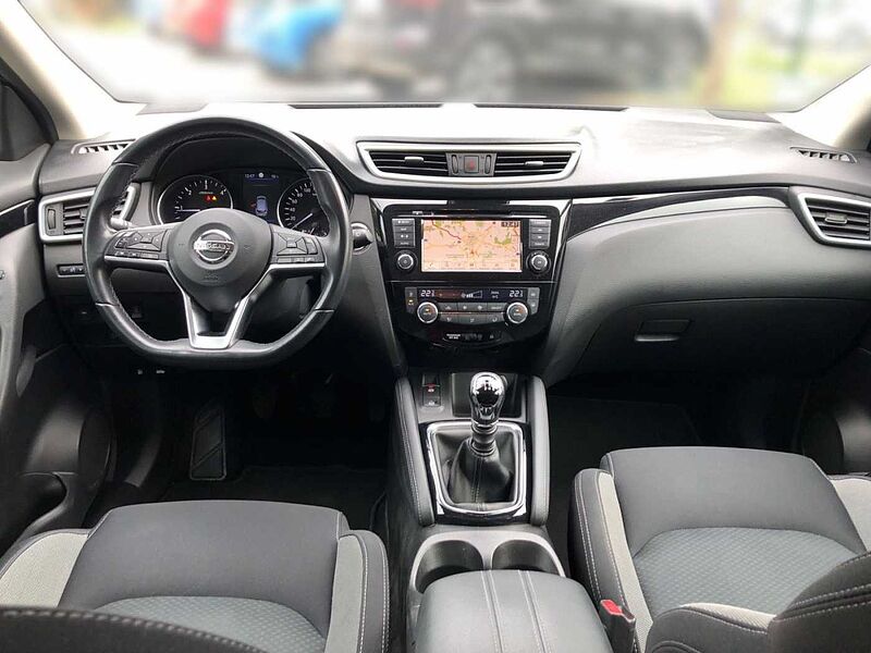 Nissan Qashqai N-CONNECTA 4x4 KLIMA+NAVI+SHZ+AHK