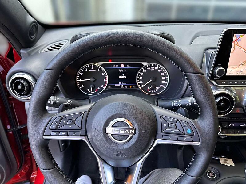 Nissan Juke 1.0 DIG-T 114PS 7DCT (AT) TEKNA Bose 360° Rundumsicht  Sitzheizung-vorne 19'LM-F